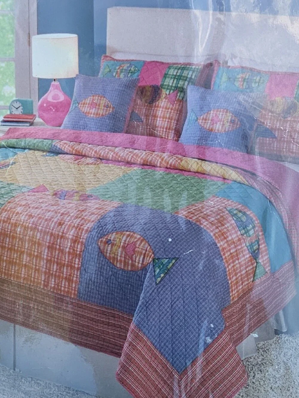 Cotton Quilt in Pink and Multicolor Plaid, Twin